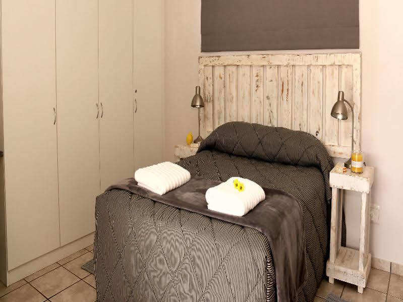 Albatross Guesthouse Langebaan Dış mekan fotoğraf