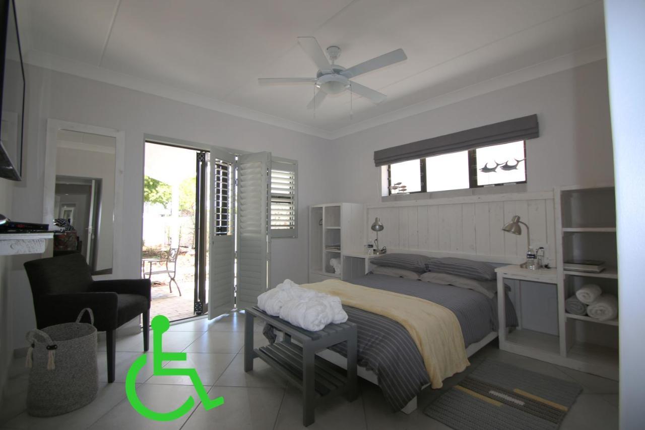 Albatross Guesthouse Langebaan Dış mekan fotoğraf